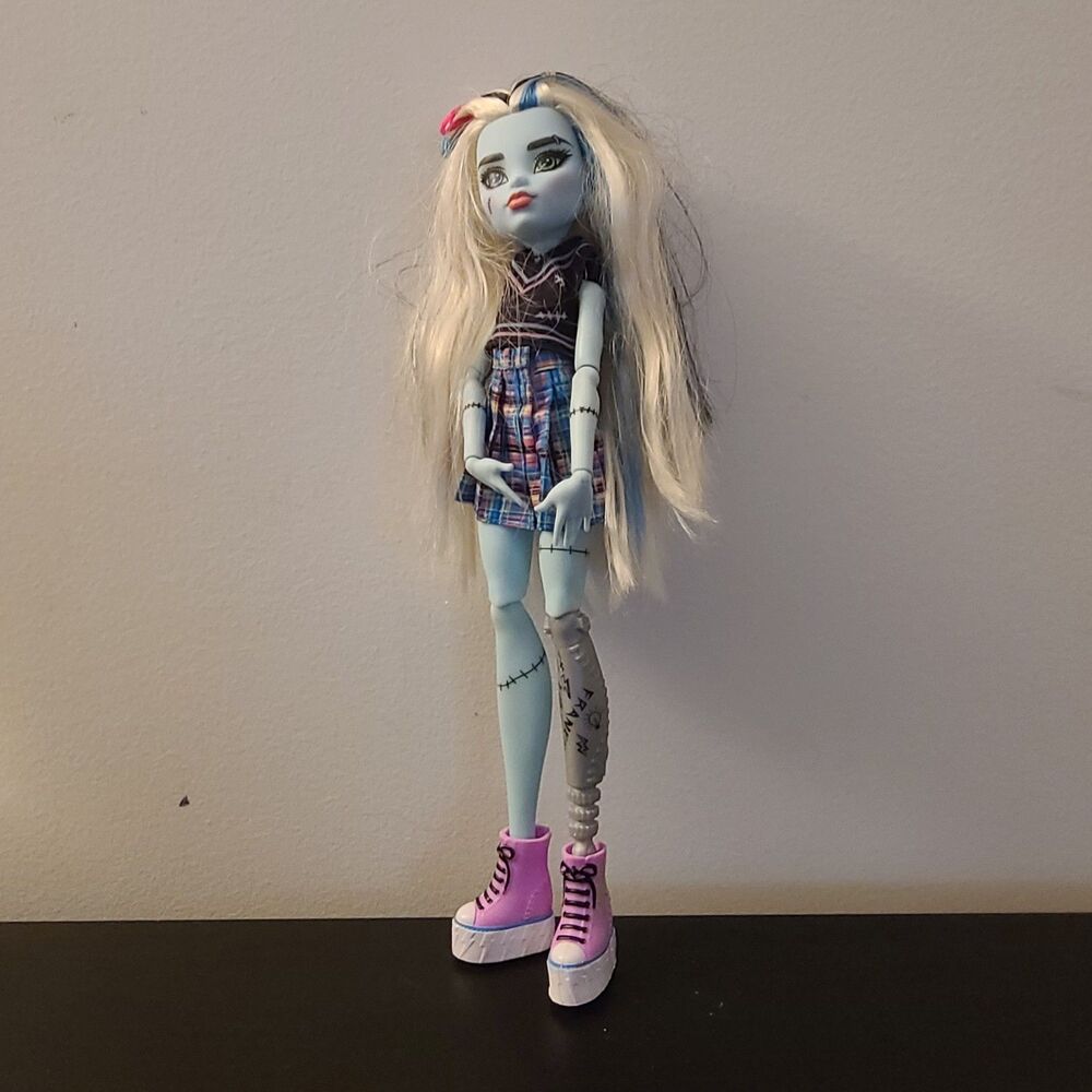 Monster High Frankie Stein G3 Reboot Mattel 2021 Doll